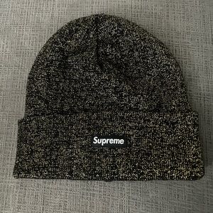 AUTHENTIC SUPREME black & gold lurex toque